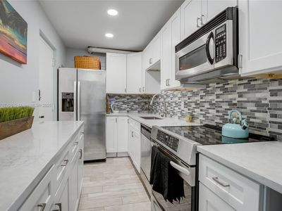 1500 Presidential Way APT 505, West Palm Beach, FL, 33401