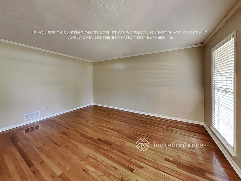 1465 Lake Lucerne Rd SW — Photo 5