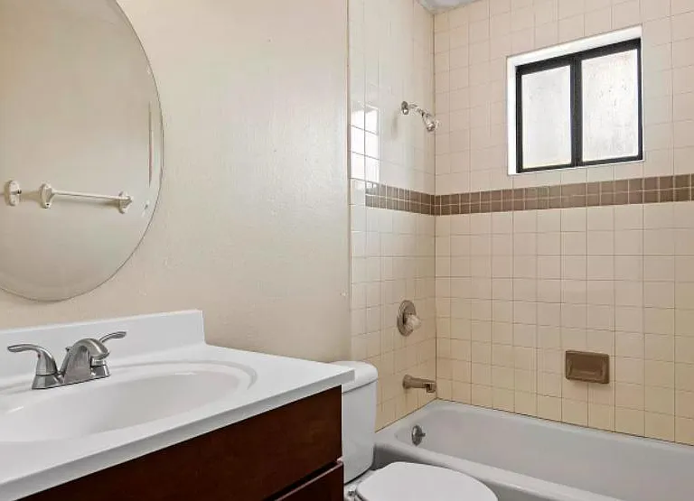 3450 N Manor Rd — Photo 10