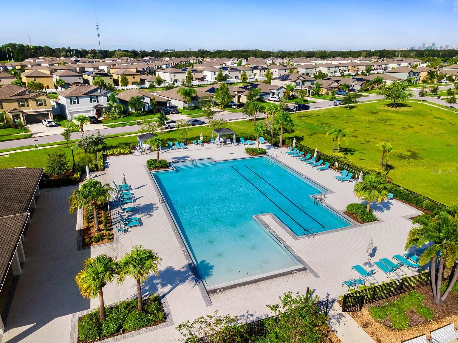 4710 Norman Oak Pl, Tampa, FL 33619 — Photo 4