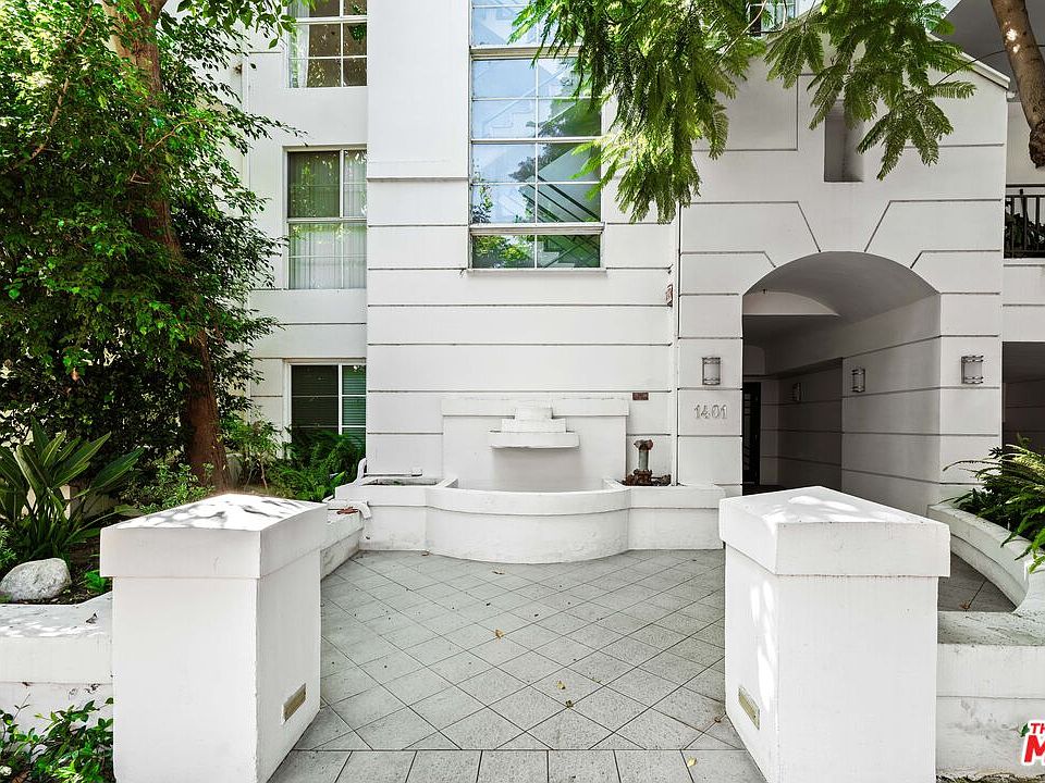1st image of 1401 S Bentley Ave APT 202