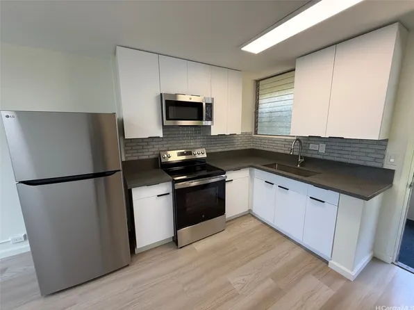 1535 Pensacola St APT 39, Honolulu, HI 96822