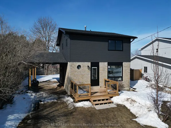 255 Valleyfield Cres, Clearview, ON L0M 1S0