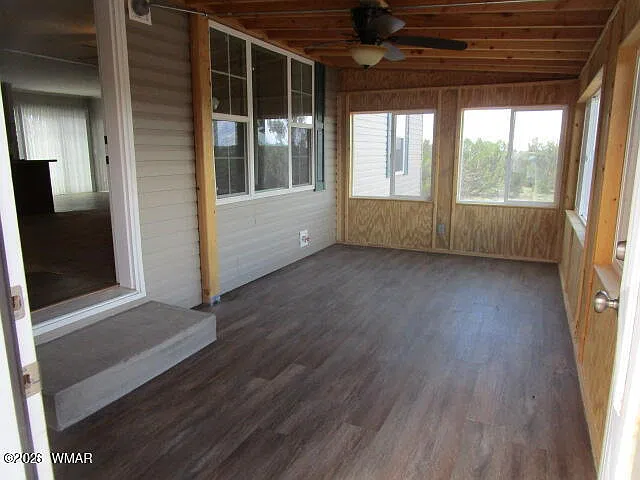 3 bed, 1388 sqft, $1,900 — Photo 2