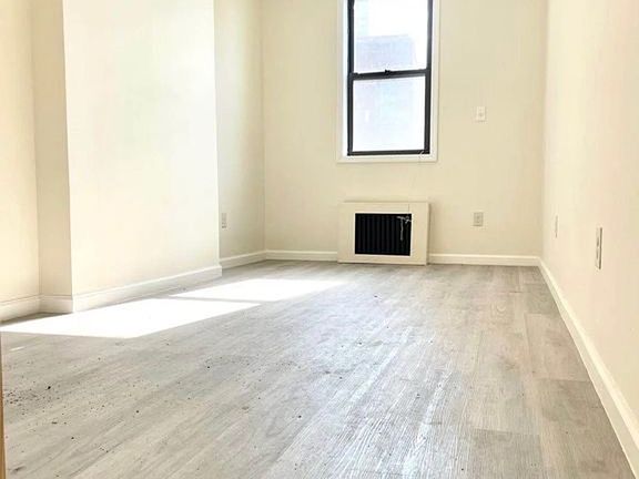 5th image of 1435 Fulton St #1A