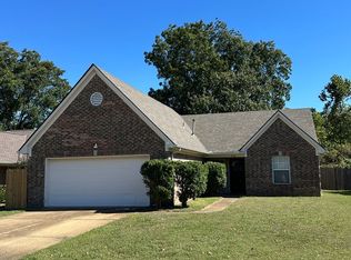 7326 Pecan Meadow Dr E, Olive Branch, MS 38654