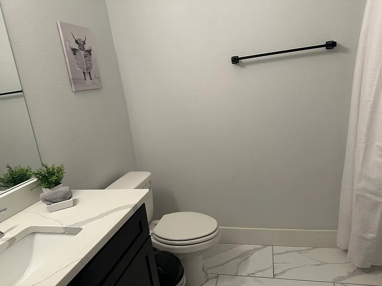 5724 Lazy River Dr — Photo 3