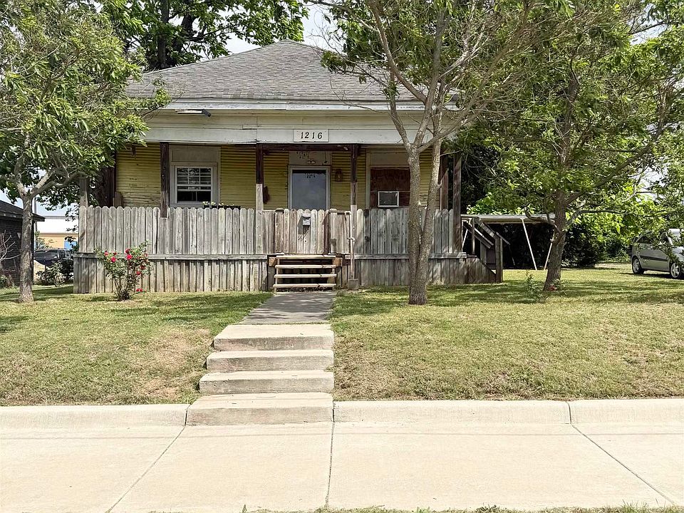 1st image of 1216 Aggie Rd