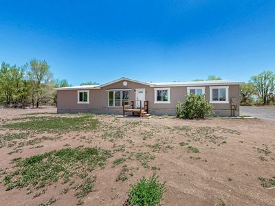 8 Valle Lobo, Los Lunas, NM, 87031