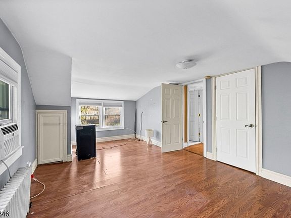 5th image of 1774 Amwell Rd
