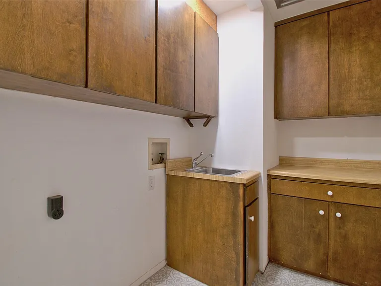 9202 Quail Meadow Dr — Photo 10