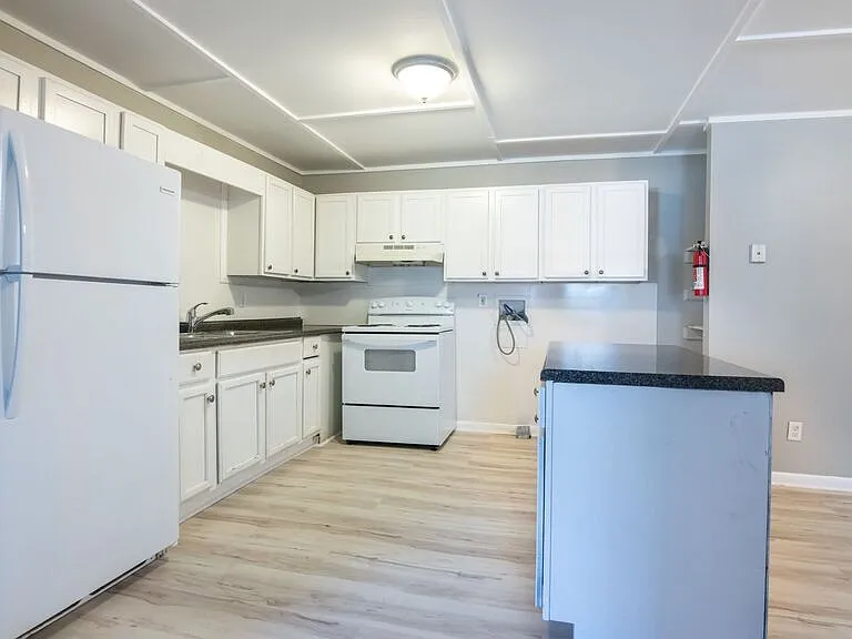 7721 1st Ave S #8 — Photo 3