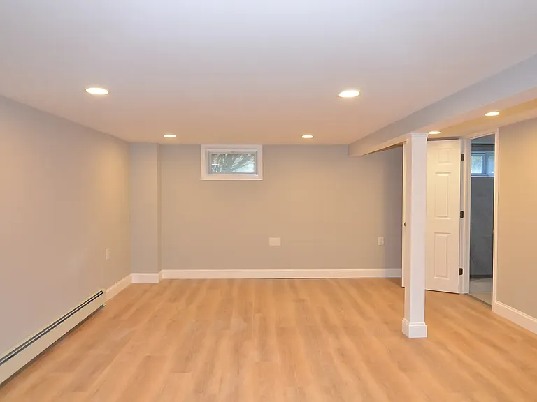 10 Carson Rd — Photo 2