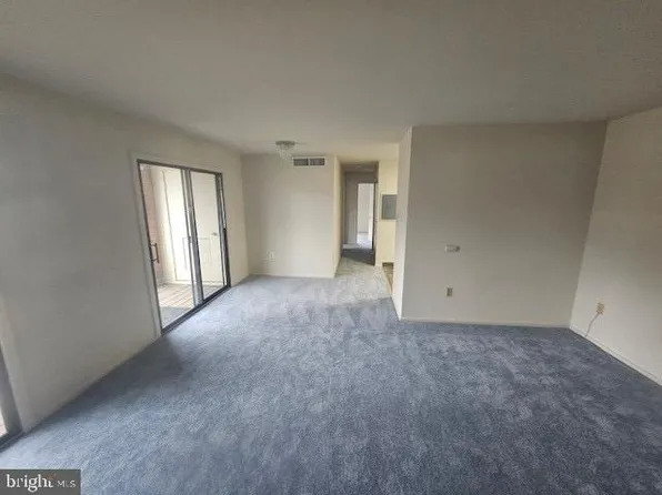 7439 Little River Tpke APT 103, Annandale, VA 22003