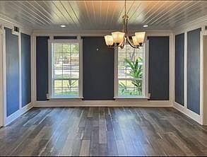 4th image of 17715 Loring Ln