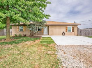 9701 N County Line Rd, Yukon, OK 73099