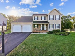 1404 Ridgeway Ct, Quakertown, PA 18951