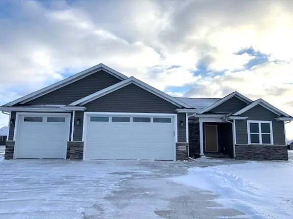 W5041 Blue Heron Ct, Sherwood, WI 54169