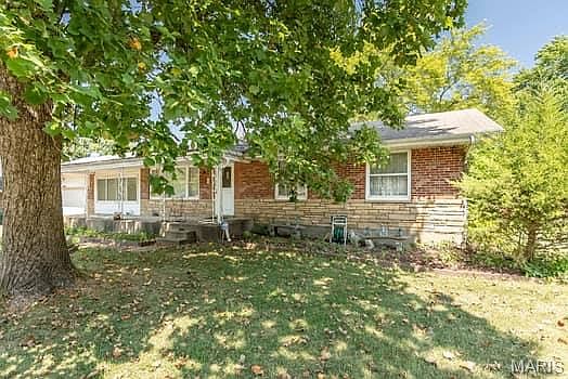 3rd image of 19 Forest Home Ct