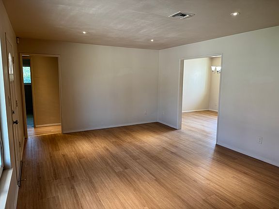 3rd image of 1351 W Granada Ct