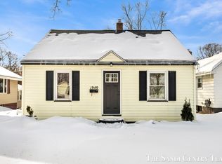 1949 Letart Ave, Muskegon, MI 49441