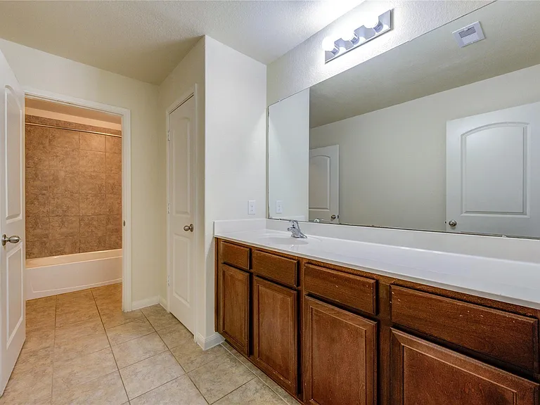 22534 Cloverland Field Dr — Photo 27