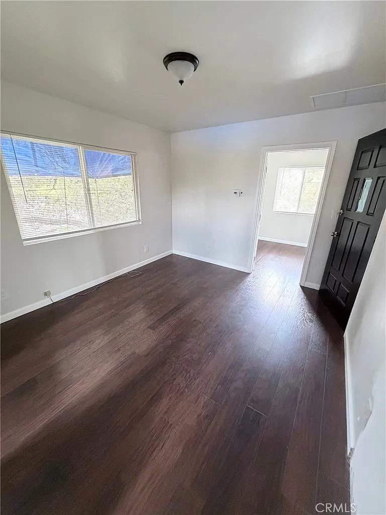 1 bed, 450 sqft, $1,850 — Photo 2