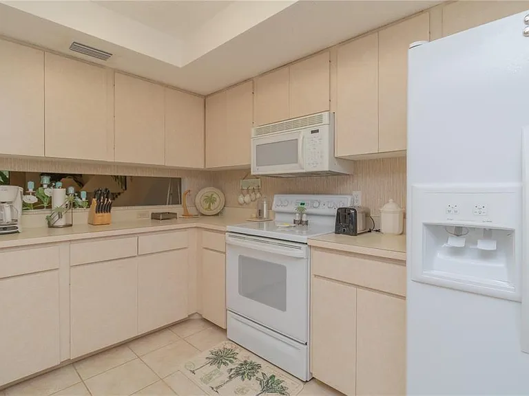 3805 Sun Eagle Ln #208 — Photo 10