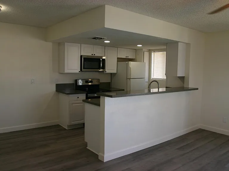 860 E Brown Rd #7 — Photo 10