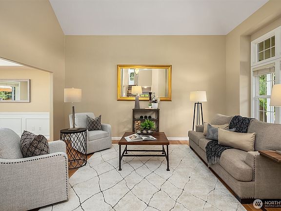 3rd image of 21316 NE 189th Street