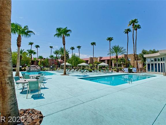 2nd image of 5185 Indian River Dr Unit 221