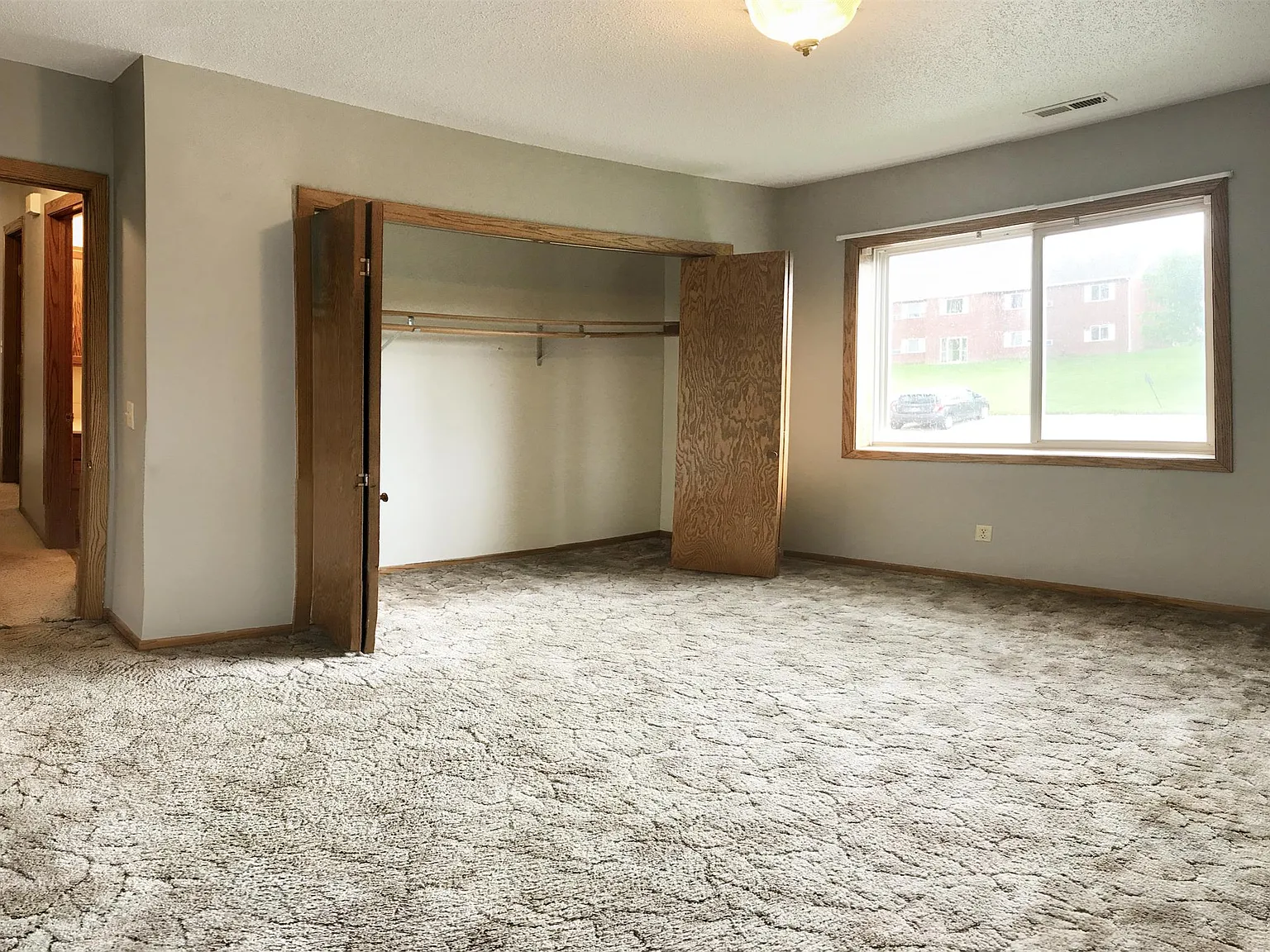 Heine- 1220 E Clark - 1 — Photo 3