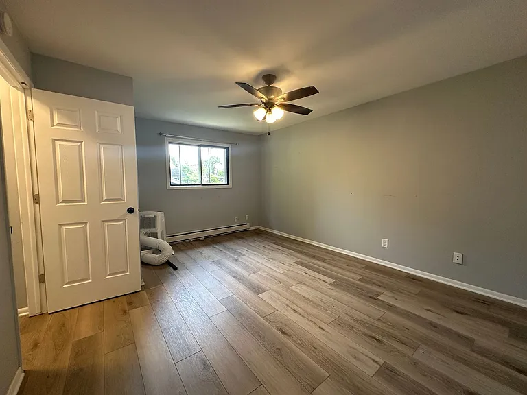 604 Bartels St. — Photo 15