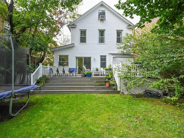 46-51 162 Street, Flushing, NY 11358