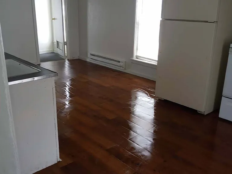 1035 N 3 E #C — Photo 8