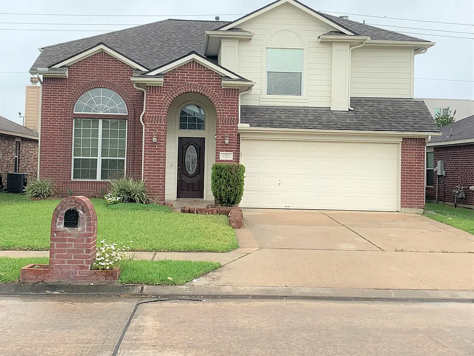 5218 Fairtide Dr