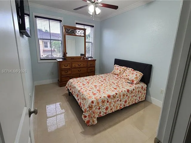 886 SW 149th Ct — Photo 5