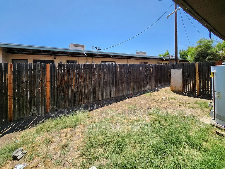 1915 E Osborn Rd #2 — Photo 11