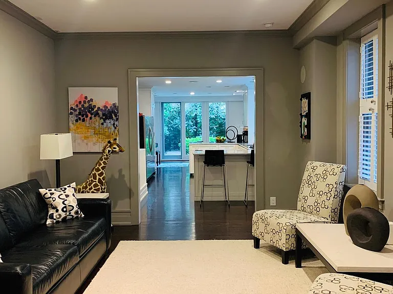 323 Pine St #1F — Photo 6