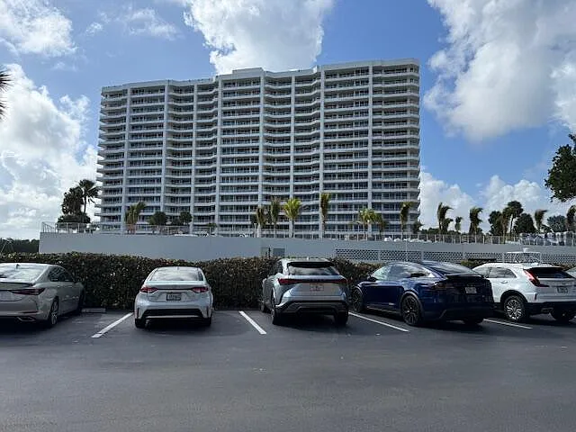 4201 N Ocean Blvd #203 — Photo 84