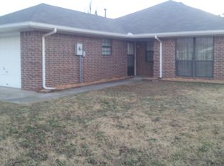 202 1/2 Gath Cir, Tuttle, OK 73089