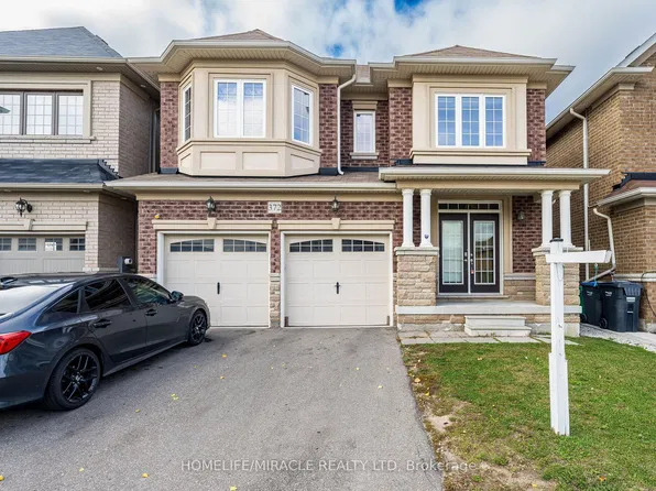 372 Remembrance Rd, Brampton, ON L7A 4X9
