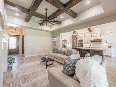 3020 Fossil Oaks Dr, Azle, TX, 76020