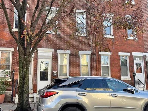 2551 Coral St, Philadelphia, PA 19125