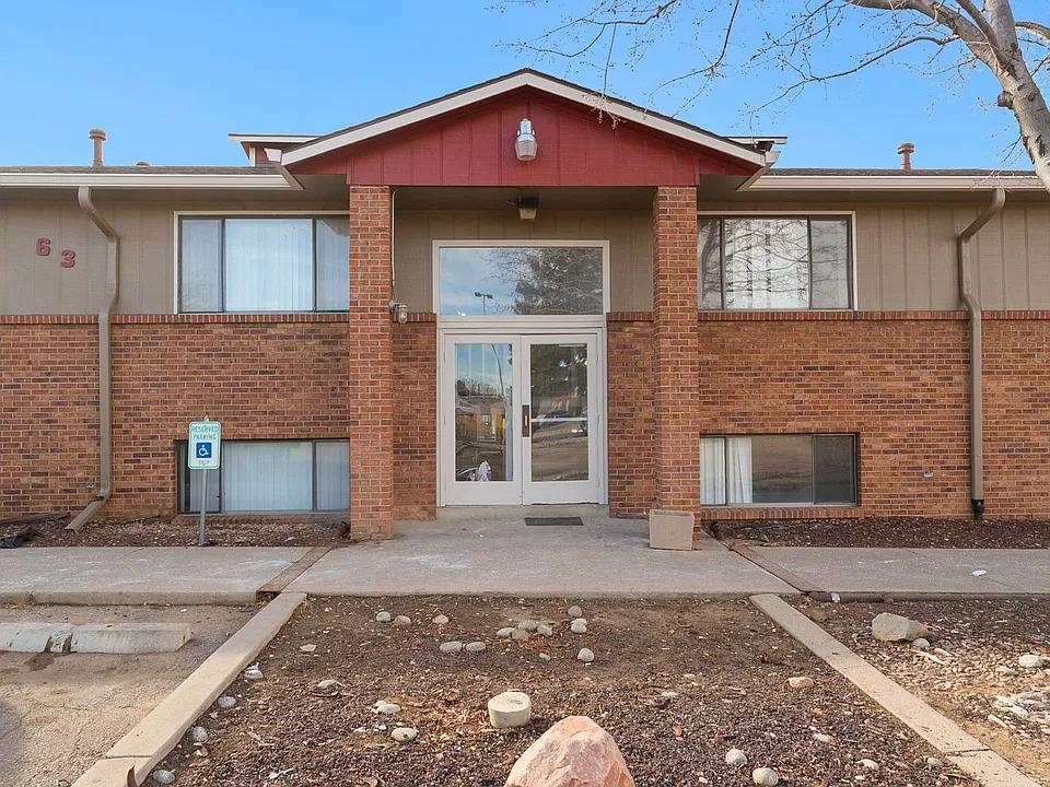 63 S 22nd Ave