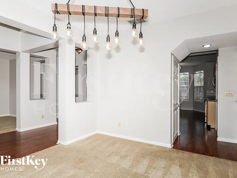 9757 Scotch Pine Ct — Photo 5