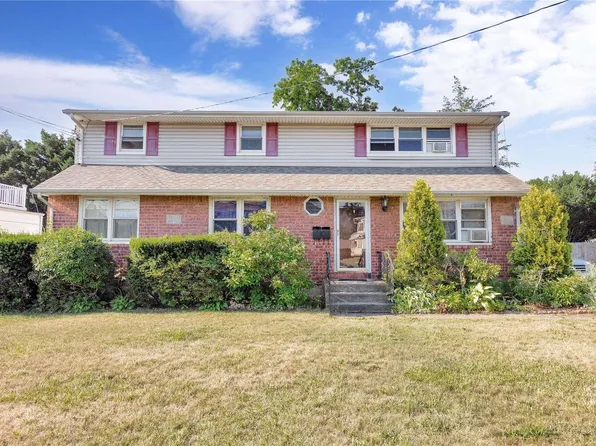 112 Conklin Street, Farmingdale, NY 11735