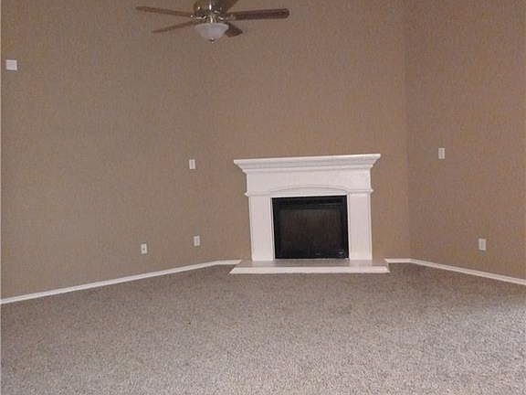 3rd image of 12540 Cottageville Ln