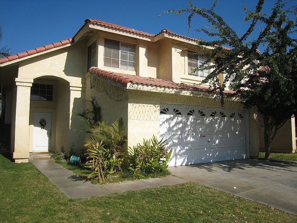 COMPLIMENTS OF PARK PLACE REAL ESTATE