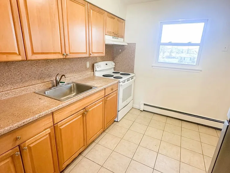 148 N 22nd St #1 — Photo 5
